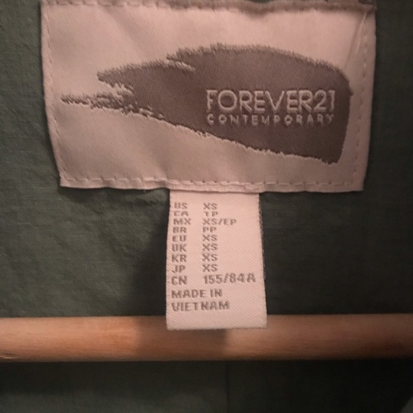 Green Vest - Picture 6 of 6